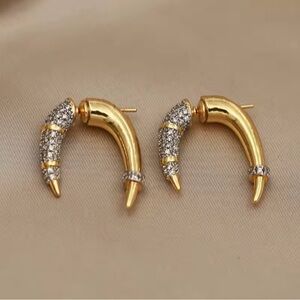 NEW Front Back Horn Earrings Mixed Metals Two Tone Raptor Claw JL18
